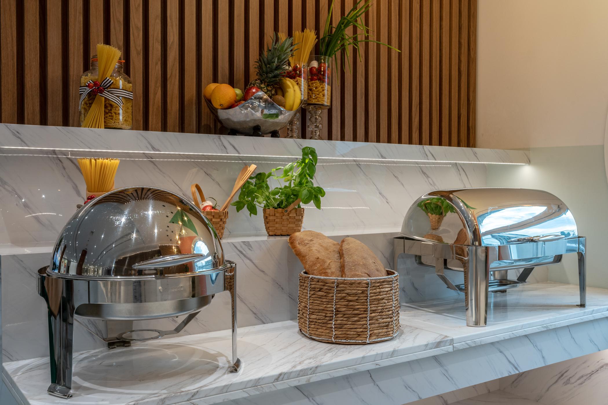 Leva Hotel Mazaya Centre Dubai Buitenkant foto