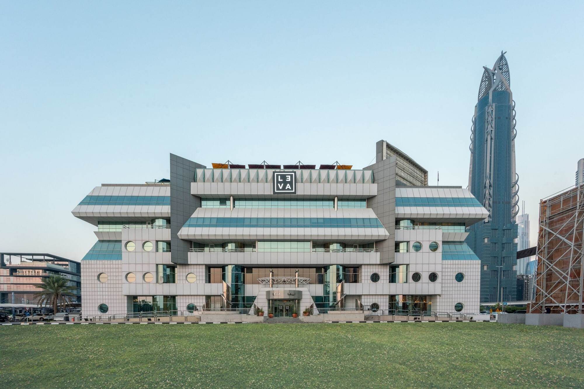 Leva Hotel Mazaya Centre Dubai Buitenkant foto